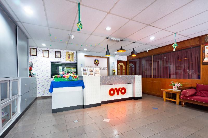 Oyo 44101 Hotel Dj Palace 卢穆特 外观 照片